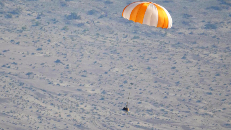 NASA: космический зонд OSIRIS-REx сбросил капсулу с грунтом астероида Бенну