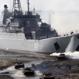 ВМФ России начал масштабные учения