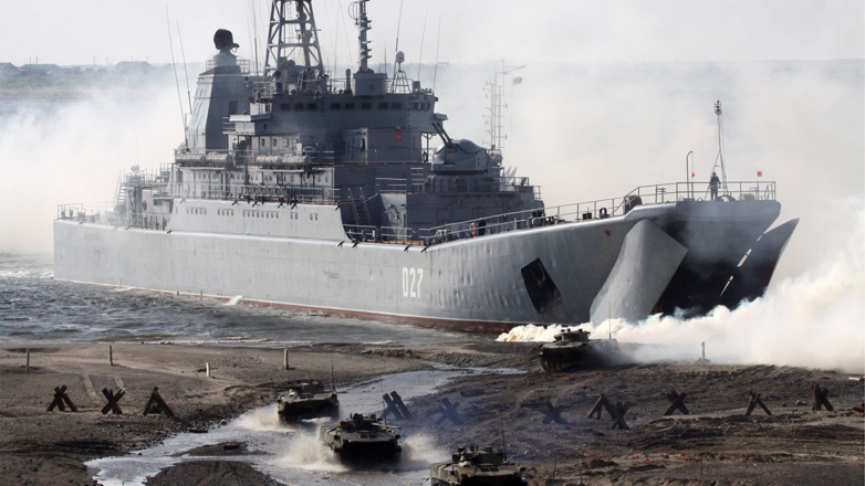 В России начались масштабные учения по защите Северного морского пути