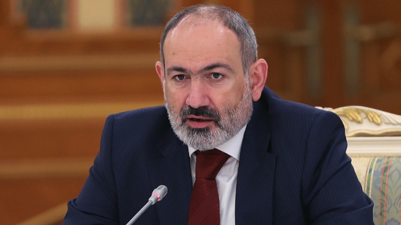 СМИ: Пашинян дал понять соратникам, что "не отдаст власть"
