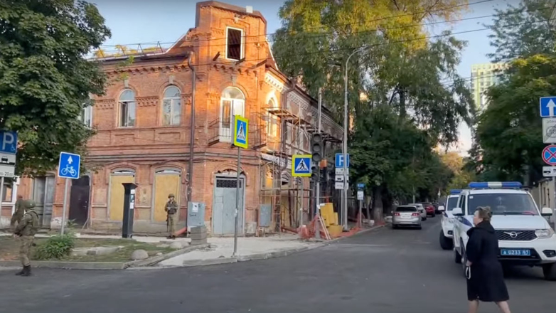 После падения БПЛА в Ростове-на-Дону без электричества остались 20 домов