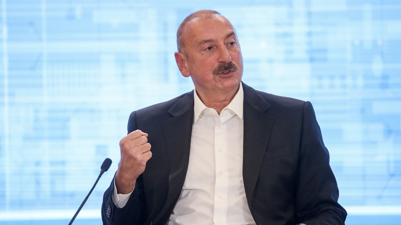 Алиев: Азербайджан в Нагорном Карабахе восстановит 100 населенных пунктов