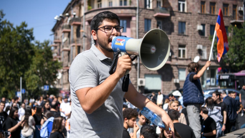 Жители Еревана требуют отставки Пашиняна на новой акции протеста