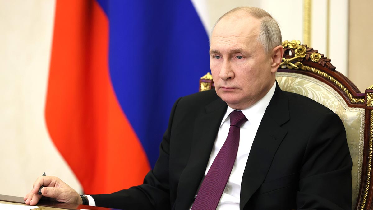 Путин: Россия укрепляется по всем направлениям