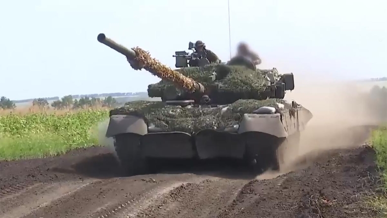 Российский танк Т-80БВ