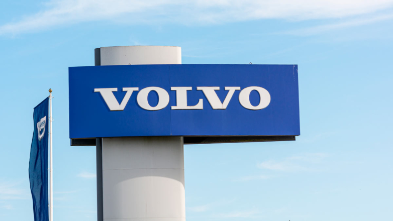 Активы автоконцерна Volvo передали российскому инвестору