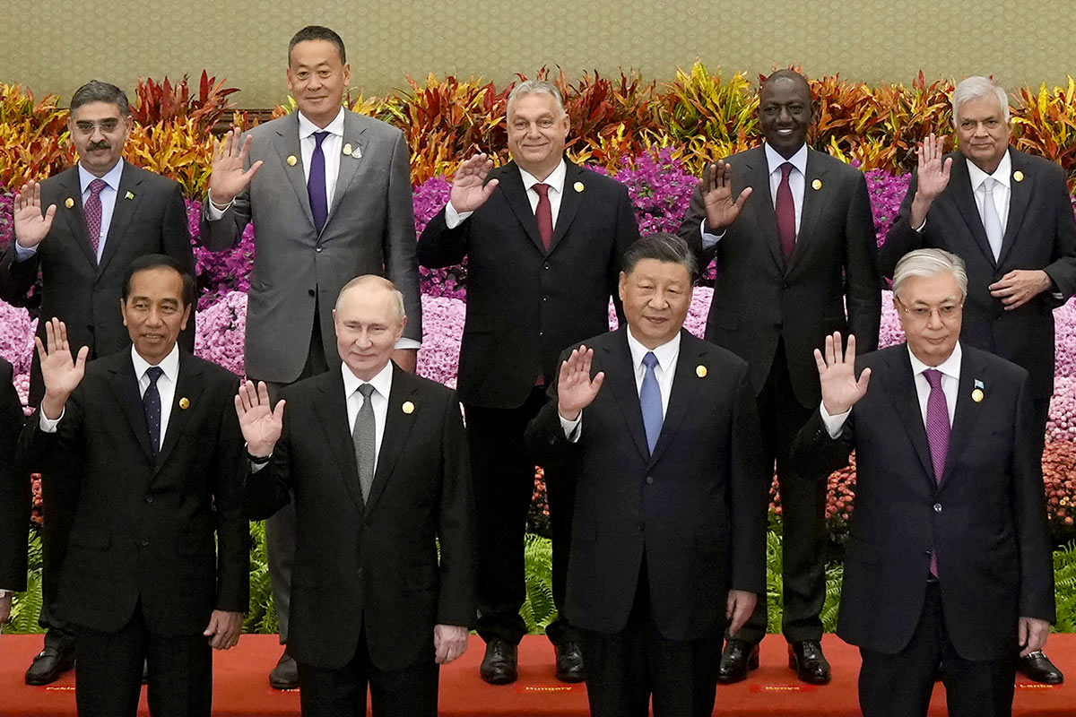 Президент России Владимир Путин, председатель КНР Си Цзиньпин и другие лидеры стран-участниц форума "Шелковый путь"