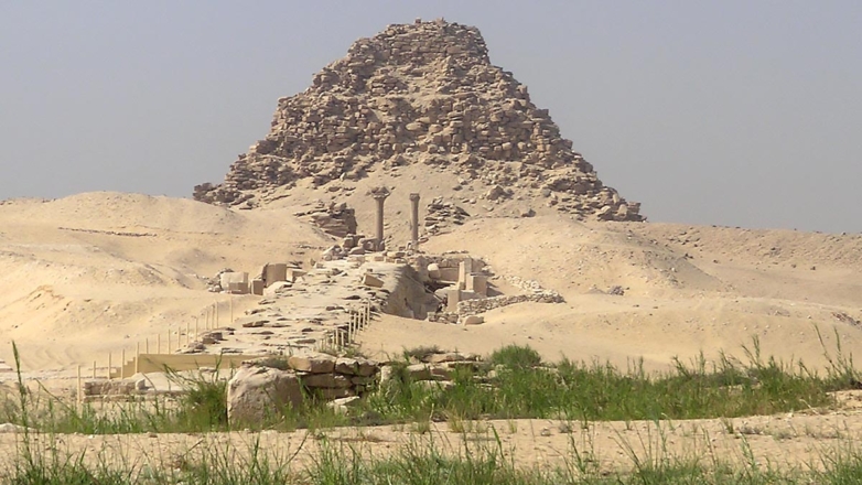 Пирамида Сахура, Египет