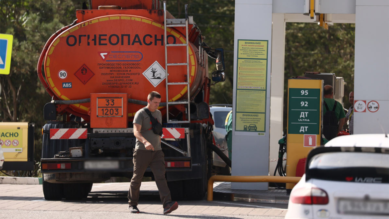 Новак: запрет на экспорт топлива будет действовать до стабилизации рынка РФ
