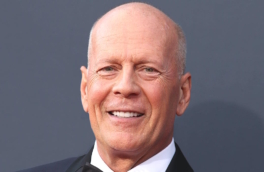 Брюс Уиллис не знает о своем диагнозе: жена актера рассказала о его состоянии