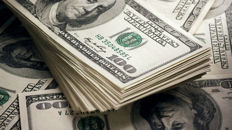 Власти планируют ввести постоянный контроль над валютными потоками