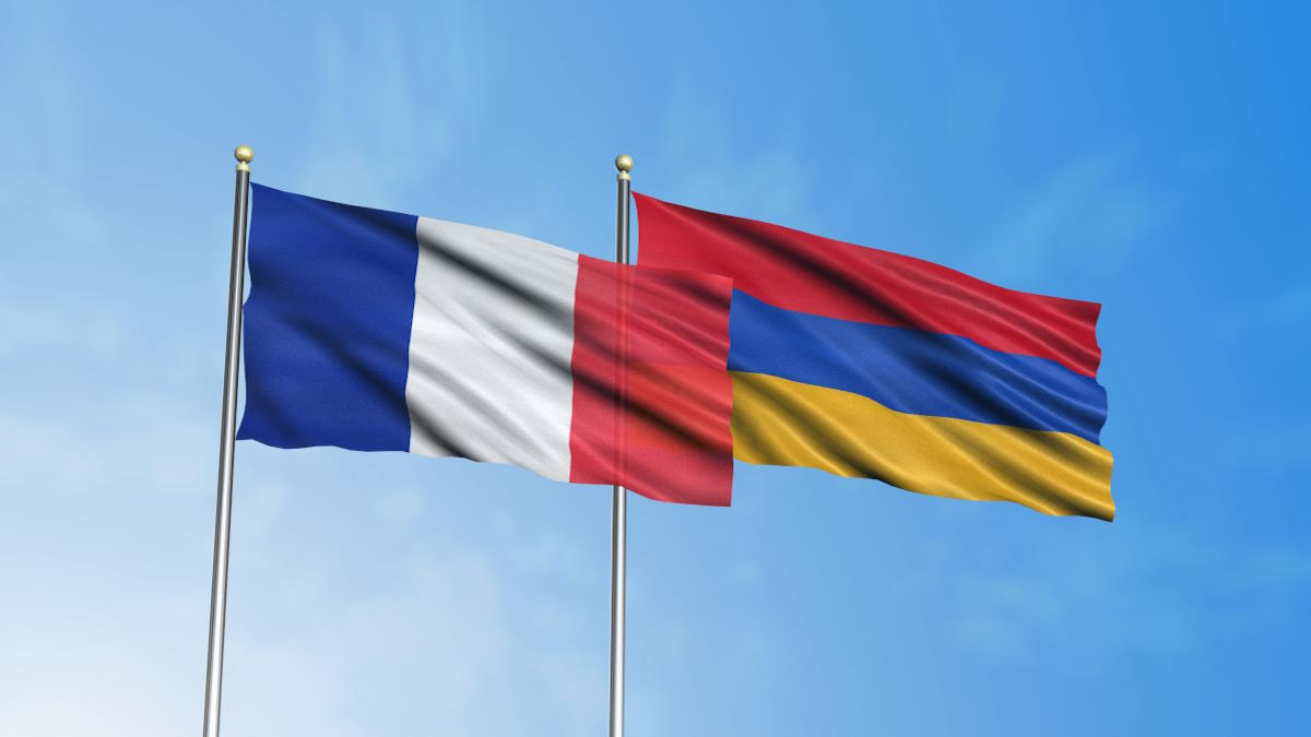 Франция и Армения оформят договоренности о покупке вооружения