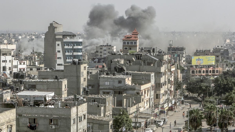 СМИ: 6 человек погибли при обстреле Израилем территории у больницы Аш-Шифа