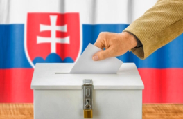 Замглавы ЕК: выборы в Словакии сопровождались дезинформацией