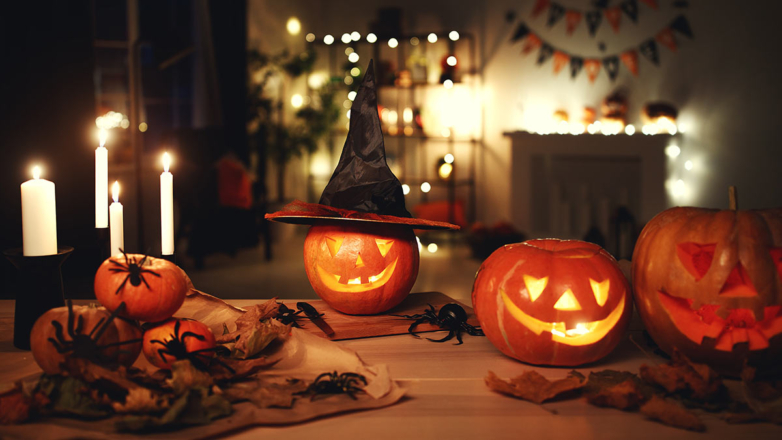 Декор к Хеллоуину в любой квартире: как создать атмосферу праздника