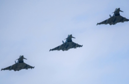 Великобритания размещает истребители Typhoon в Польше