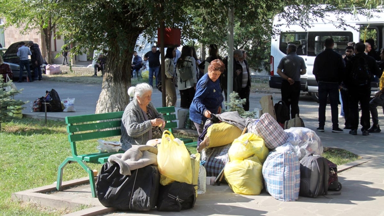 Власти Армении предоставили жилье более 47 тысячам беженцев из Нагорного Карабаха