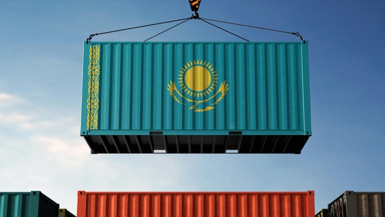 Казахстан ограничил из-за санкций экспорт в Россию более 100 видов товаров