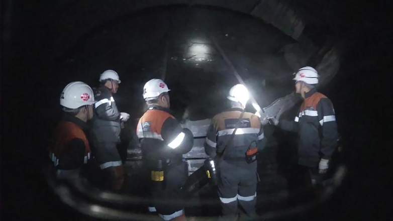 Число жертв аварии на шахте в Караганде достигло 46