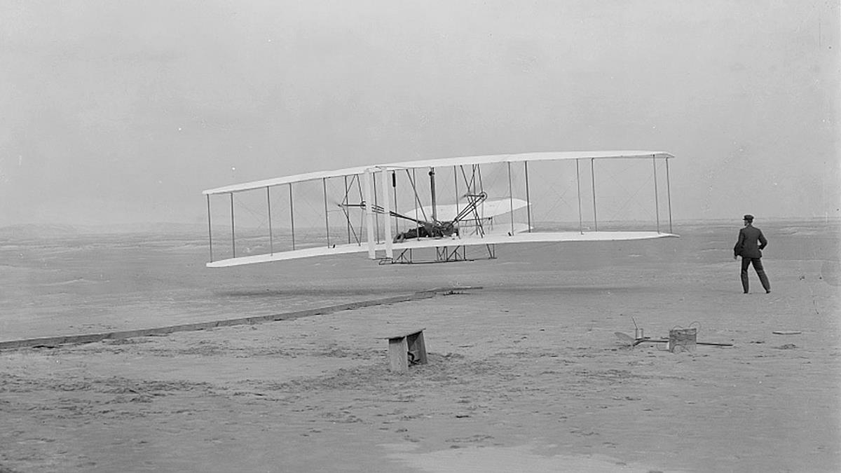 Первый полёт самолёта Флайер-1 братьев Райт 17 декабря 1903 года