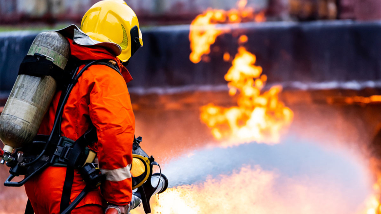 МЧС: пожар на авторынке в Набережных Челнах локализовали