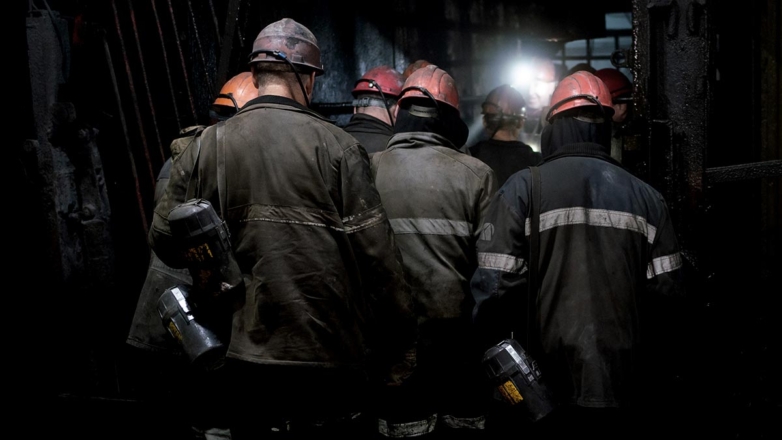 Число погибших при аварии на шахте в Казахстане выросло до 45