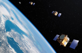 США разместят на низкой орбите сотни спутников, чтобы противодействовать России и Китаю