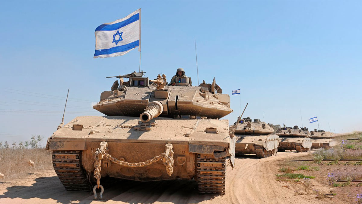 Израильские танки продвинулись на севере и юге Газы