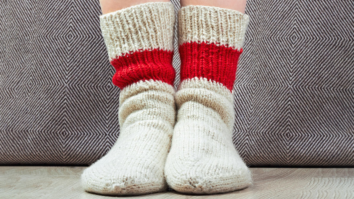 Какой праздник: 24 октября – День любви к вязаным носкам