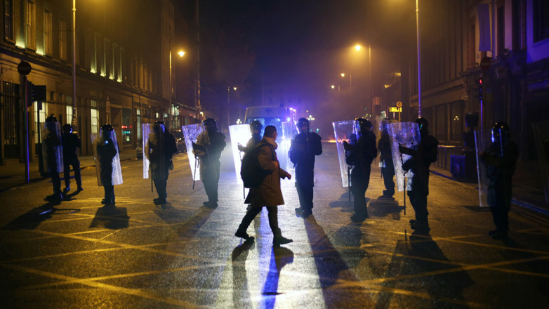 Массовые беспорядки в Дублине: что известно к этому часу