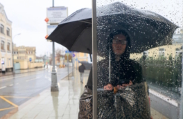 Жителей Москвы предупредили о дожде, граде и шквалистом усилении ветра