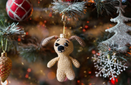 Как украсить елку к Новому году: 3 тренда 2024 года