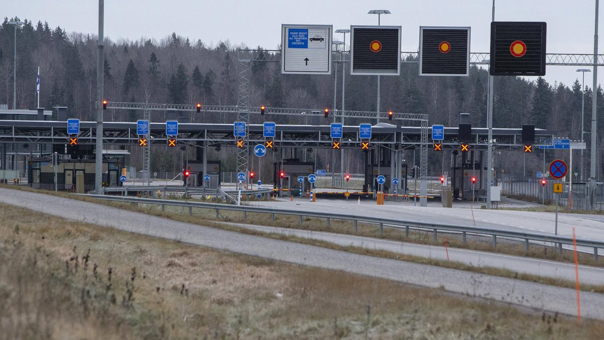 СМИ: Финляндия закроет все КПП на границе с РФ, кроме одного