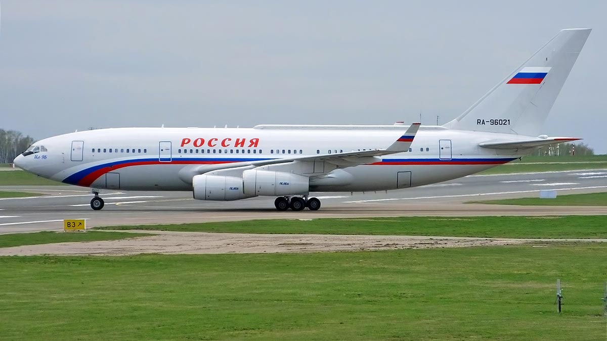 Самолет Ил-96-300ПУ