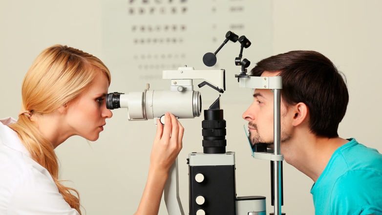 Российские ученые разрабатывают новый вид лечения роговицы глаза