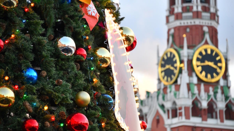 В России выбрали главную новогоднюю елку: как зародилась и сохраняется традиция