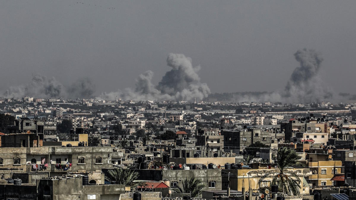СМИ: более 100 человек погибли при израильском ударе по лагерю на севере Газы