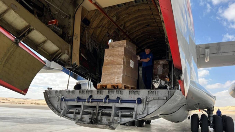 МЧС РФ доставит еще 30 тонн гуманитарной помощи для населения сектора Газа