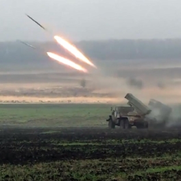 ВС РФ нанесли групповой удар по военным предприятиям в Киеве