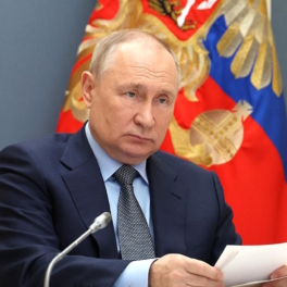 Путин: у России получается обеспечивать себя всем необходимым