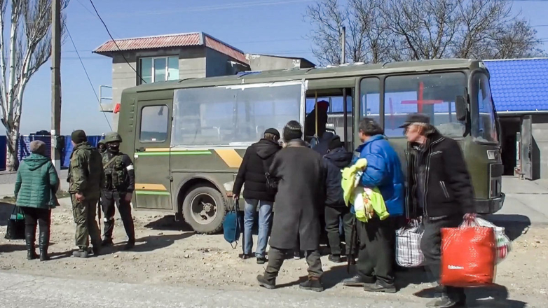 Россия эвакуировала жителей подконтрольного Киеву харьковского села