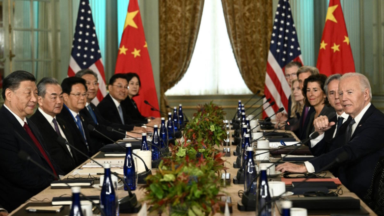 Байден: США и КНР должны убедиться, что их конкуренция не перерастет в конфликт
