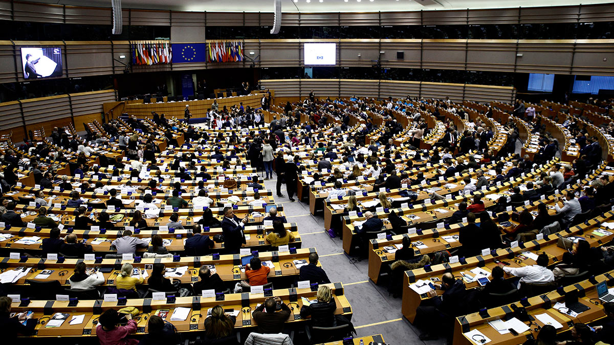 Ес принял решение. Европарламент. Заседание ЕС. Европарламент Брюссель Жозеп Боррель. США И Евросоюз.