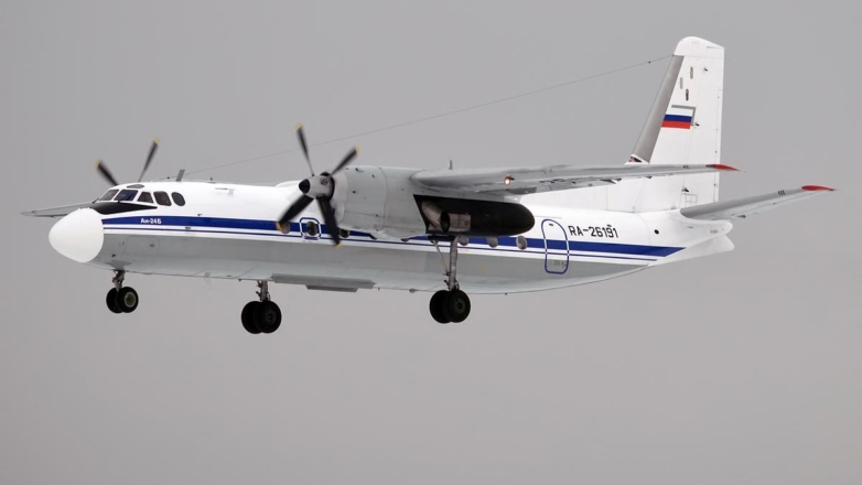 Самолет Ан-24 приземлился на реку Колыму в Якутии