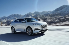 В Россию привезли первый гибридный кроссовер от китайского Changan