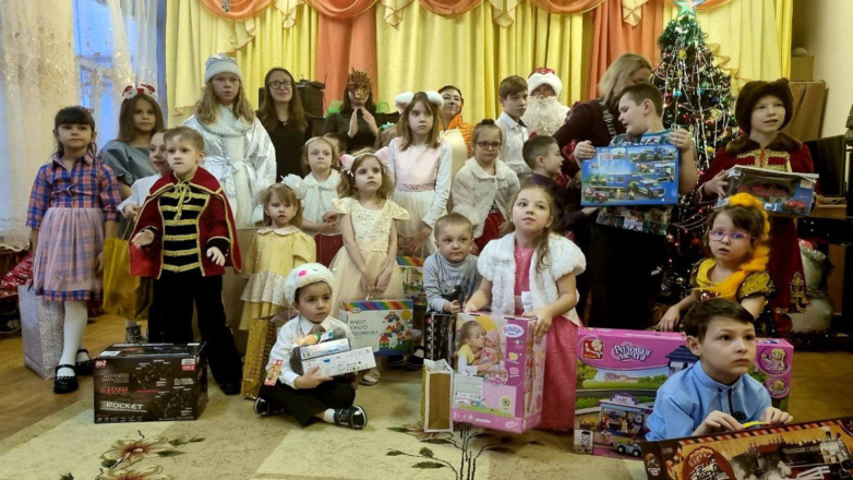 Фонд "Дети России" провел акцию "Новогоднее чудо"