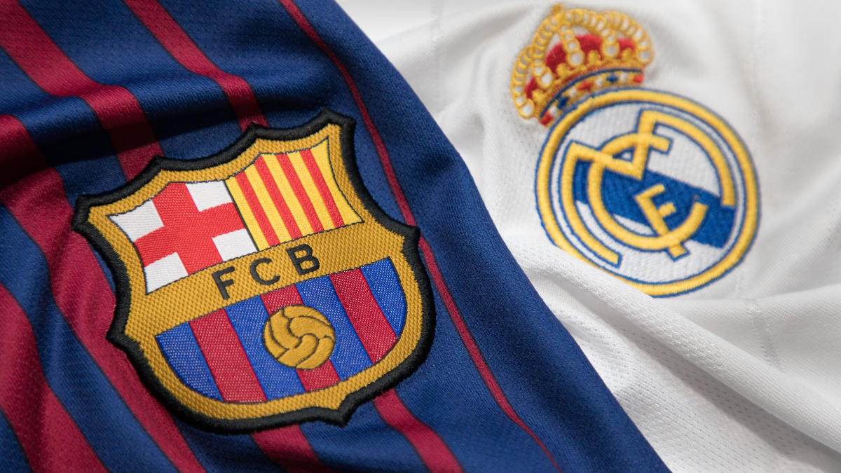 Футбольные клубы Барселона и Реал Мадрид