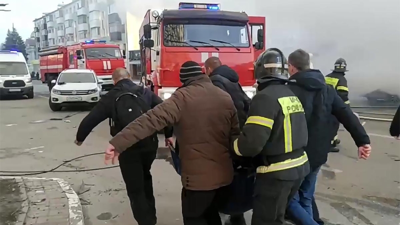 Из-за обстрела в Белгороде 3 города отказались от новогодних салютов