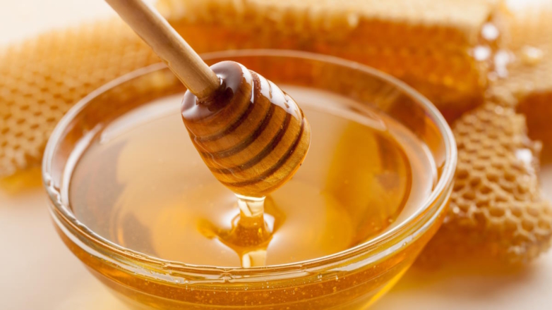 Диетолог объяснила, почему мед нужно есть зимой