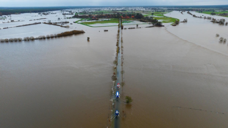Spiegel: армия ФРГ готовится развернуть силы на фоне наводнений в Нижней Саксонии